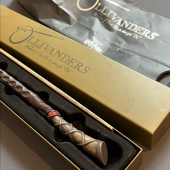 Ollivanders Wand with Box Harry Potter - Picture 4 of 9